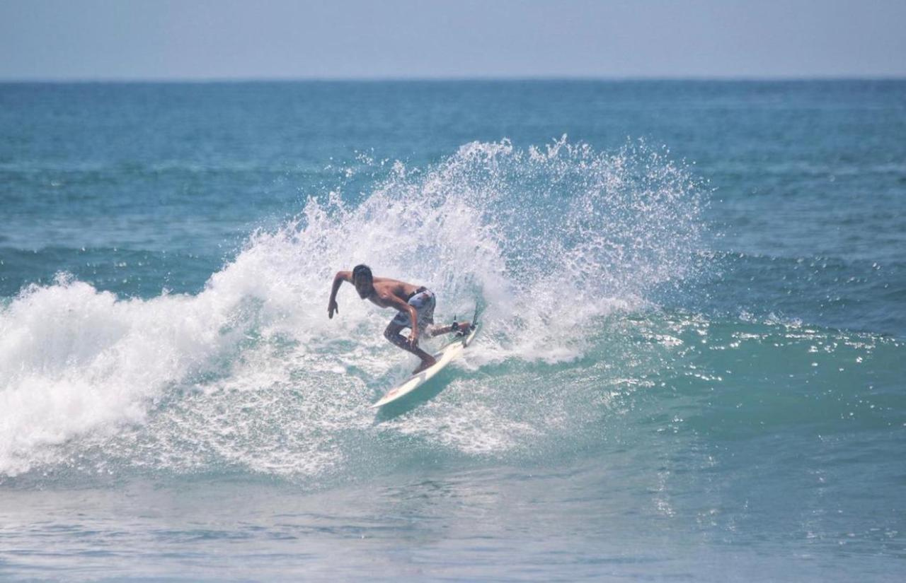 Surfers Villa Medewi Jembrana Екстериор снимка