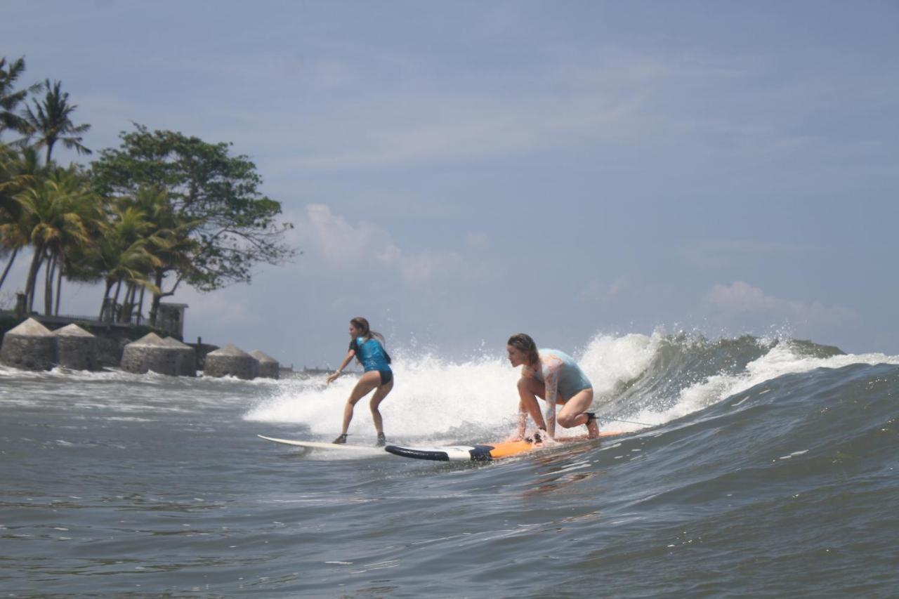 Surfers Villa Medewi Jembrana Екстериор снимка