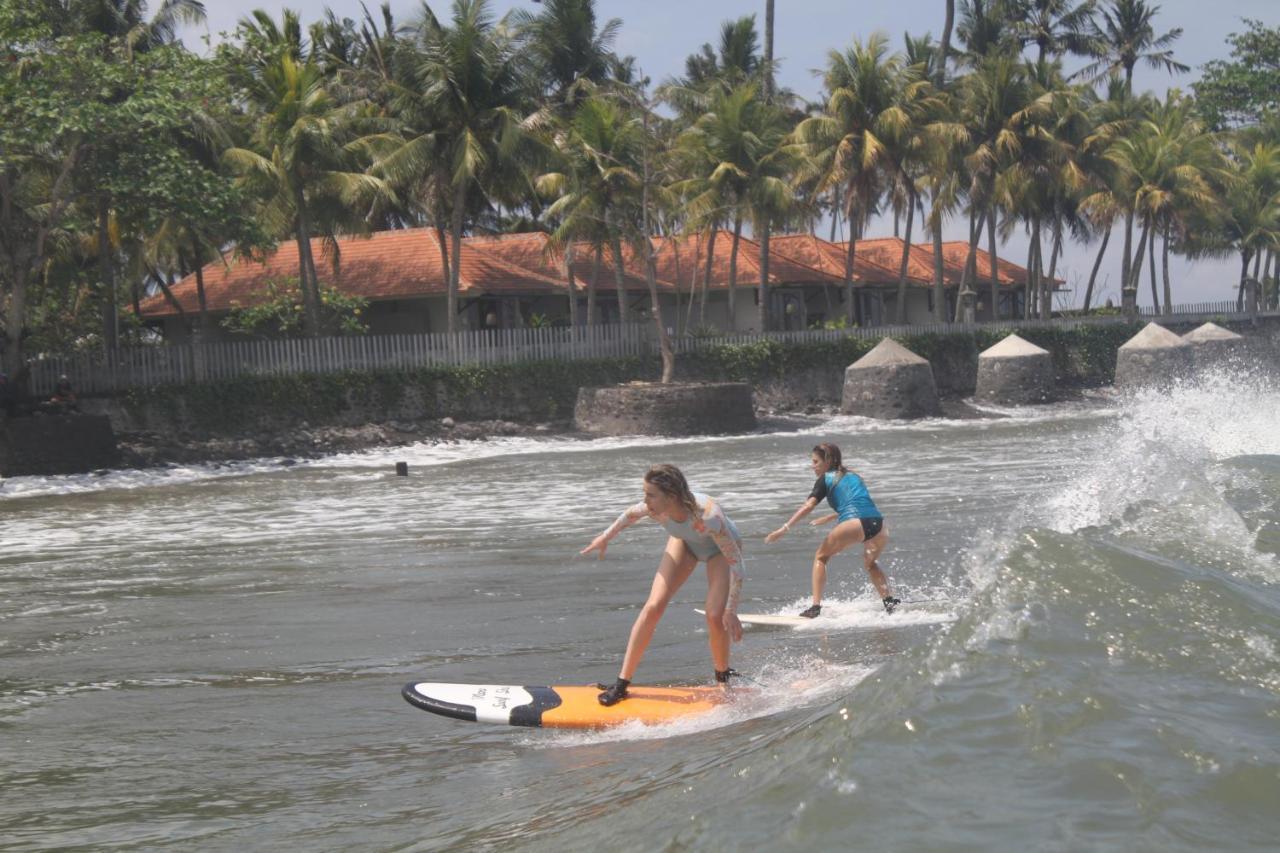 Surfers Villa Medewi Jembrana Екстериор снимка