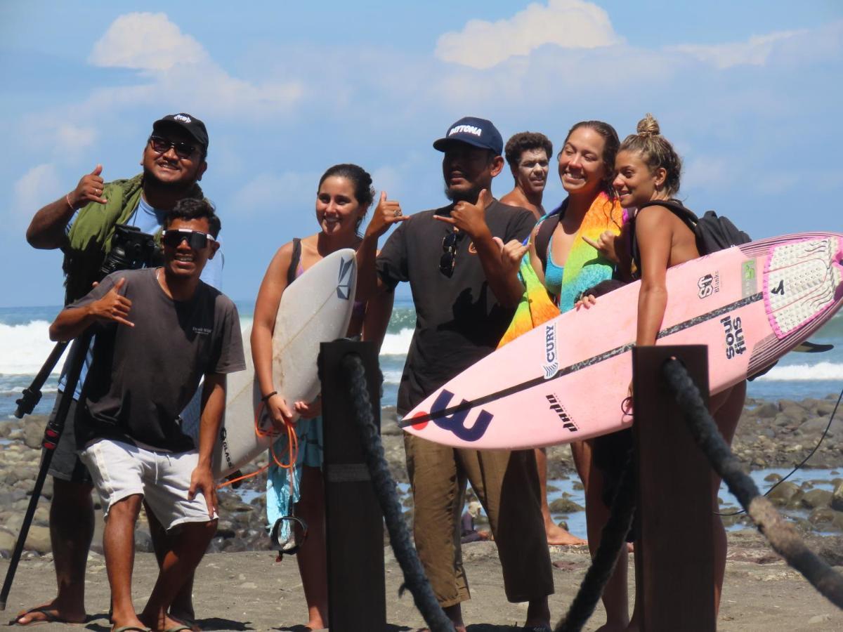 Surfers Villa Medewi Jembrana Екстериор снимка