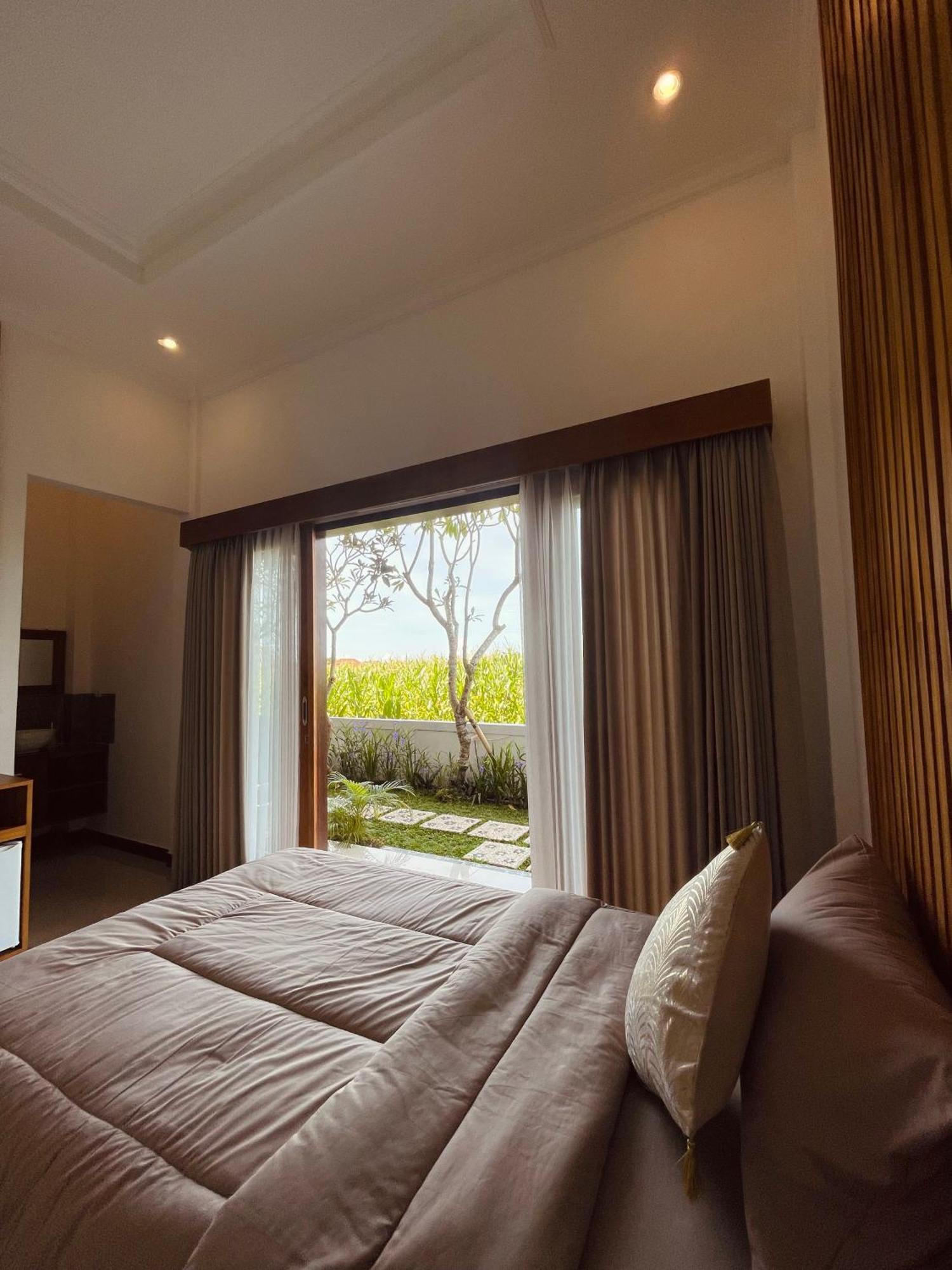 Surfers Villa Medewi Jembrana Екстериор снимка