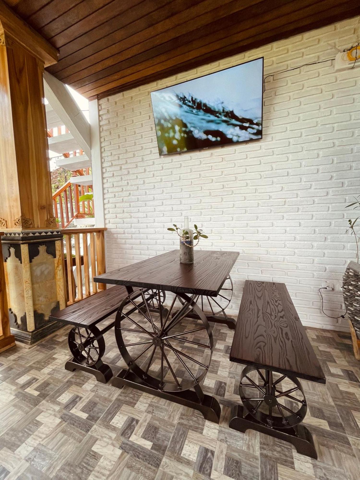Surfers Villa Medewi Jembrana Екстериор снимка