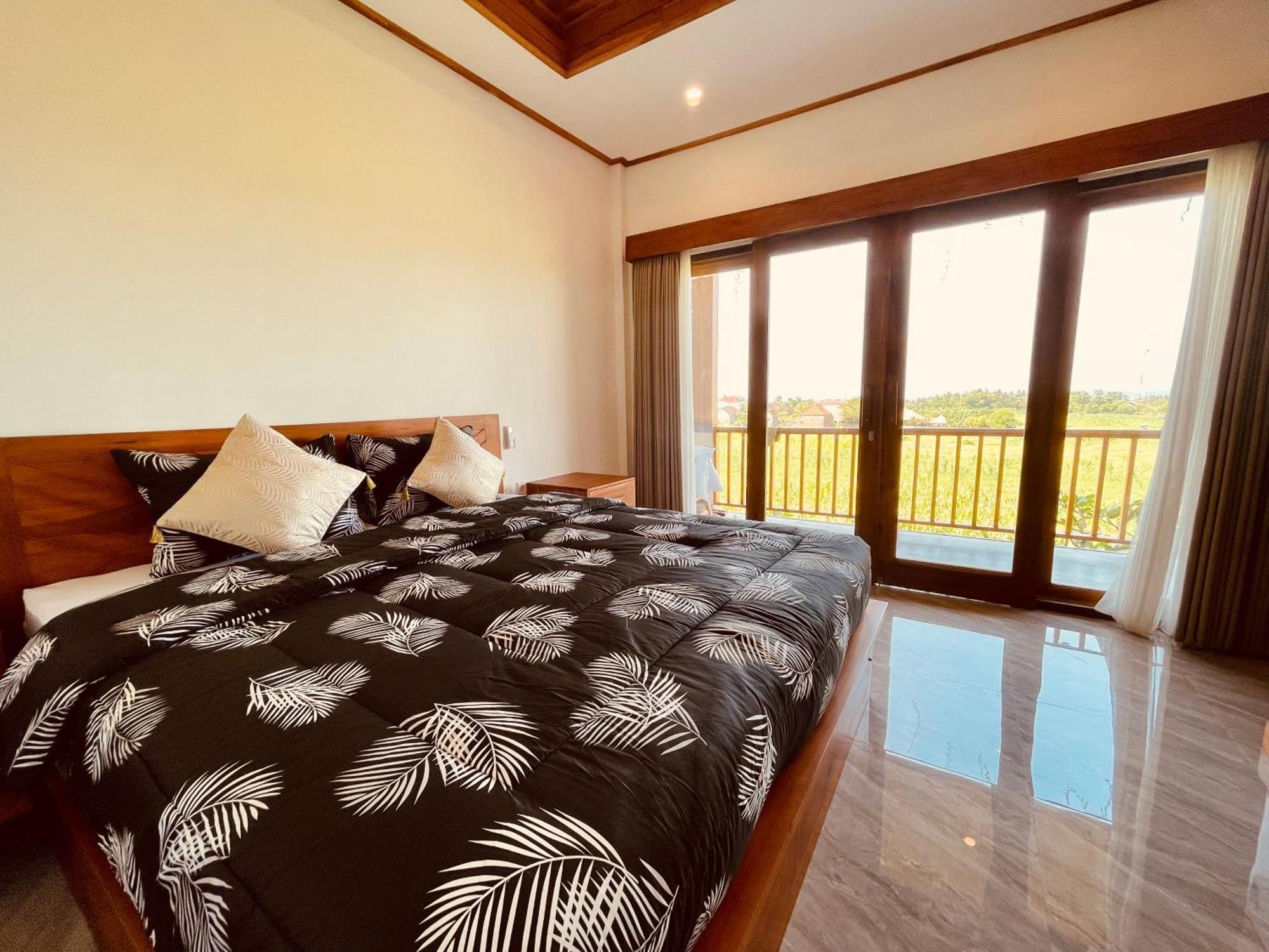 Surfers Villa Medewi Jembrana Екстериор снимка